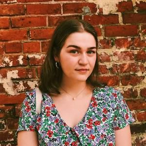 Meet your Posher, Chloe